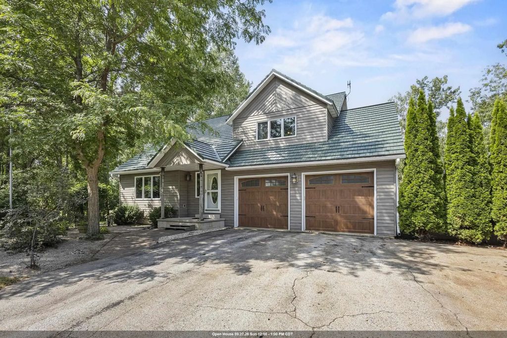 3007 Longview Lane, SUAMICO