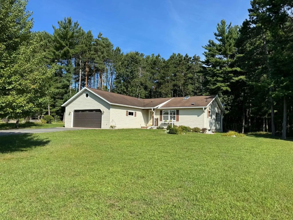 E846 Arrowhead Drive, WAUPACA