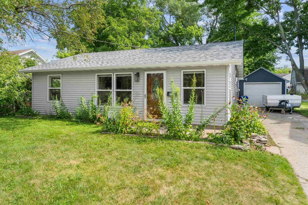 616 Meade Street, KAUKAUNA