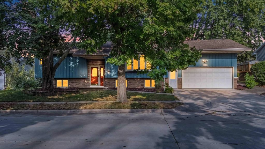 1708 N Linwood Avenue, APPLETON