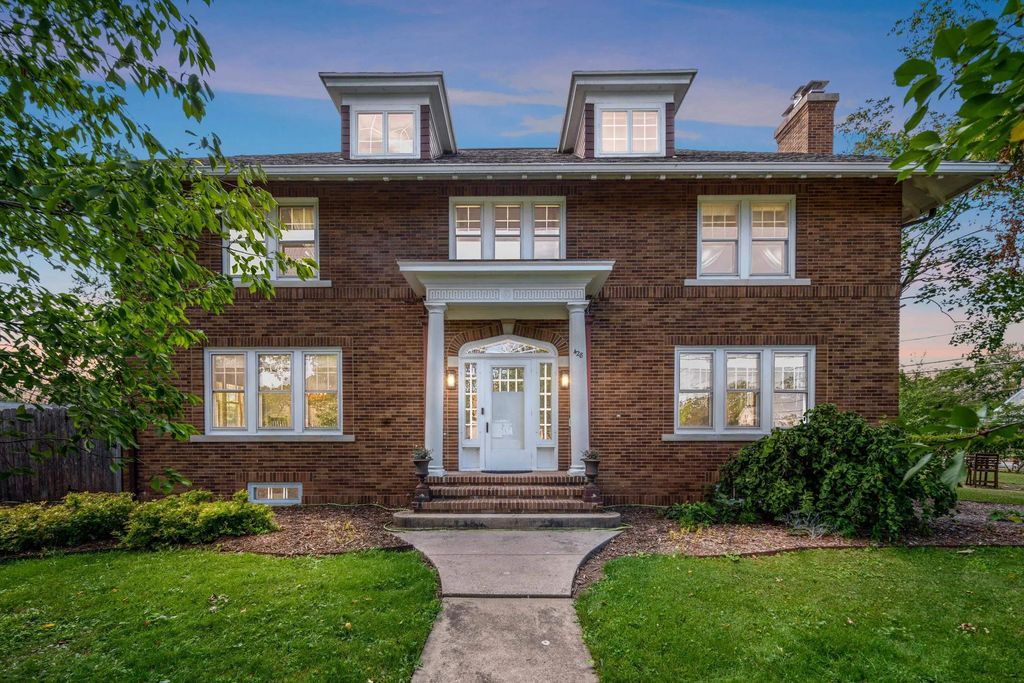 428 9th Street, NEENAH