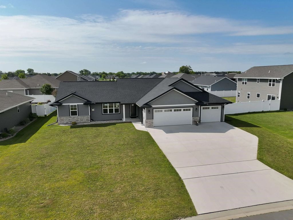 880 Joeanna Way, PULASKI