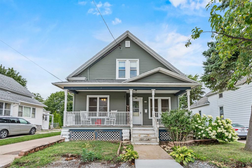246 W 16th Avenue, OSHKOSH