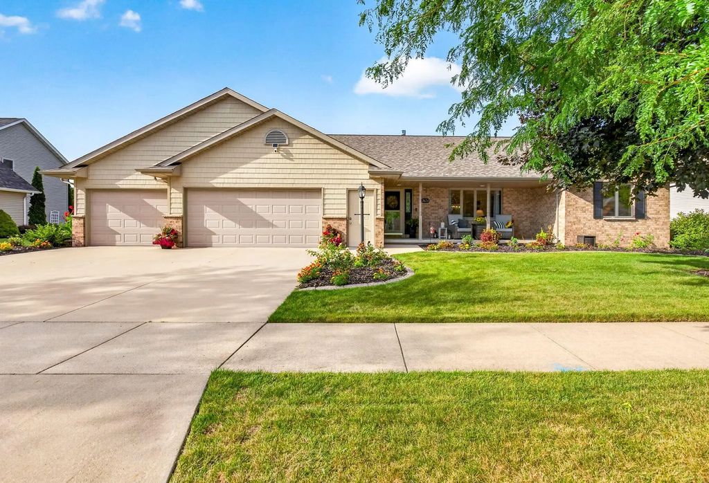 2624 E Sundance Drive, APPLETON