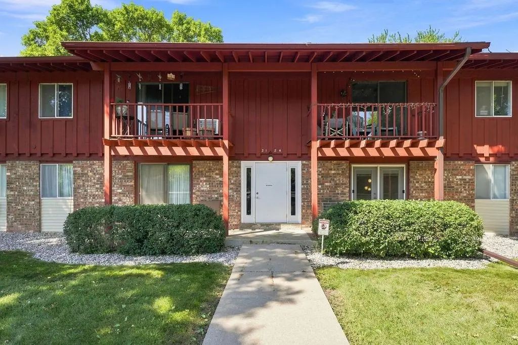 3184 Justin Court #6, APPLETON