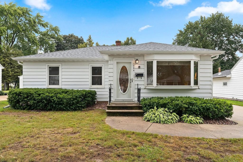 1256 Marian Lane, GREEN BAY