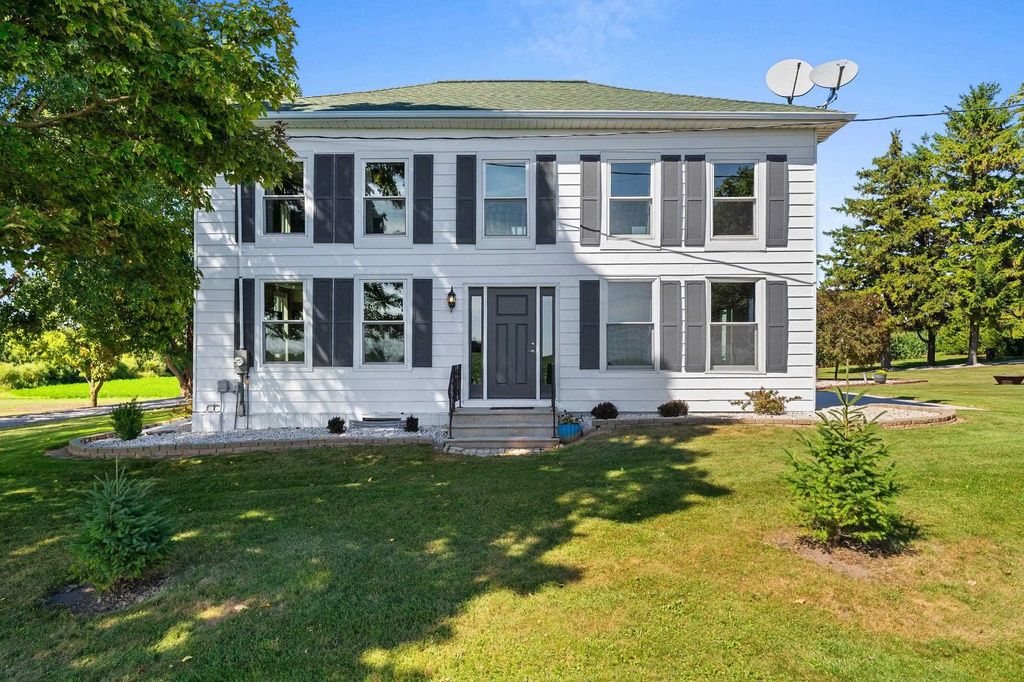 E4510 Lake Road, KEWAUNEE