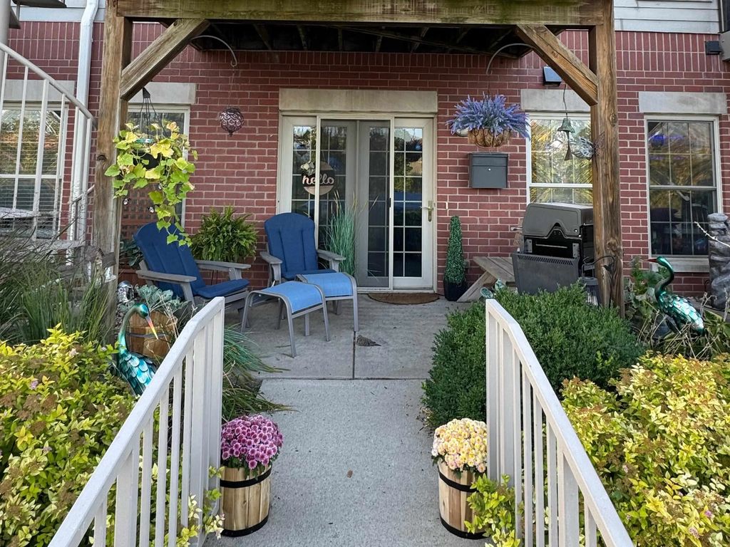 159 Marina Place, MENASHA