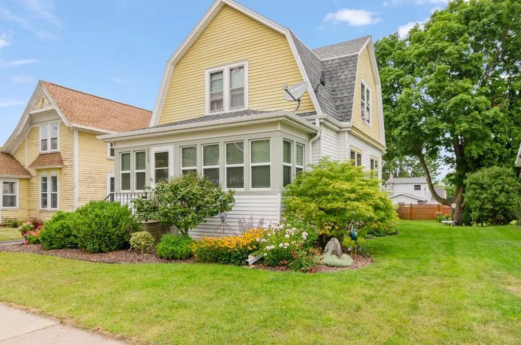 113 E Beacon Avenue, NEW LONDON