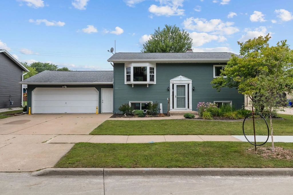 2613 S Jason Drive, APPLETON