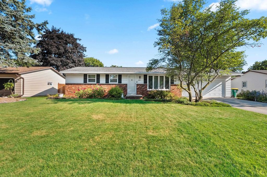 2579 Van Beek Road, GREEN BAY