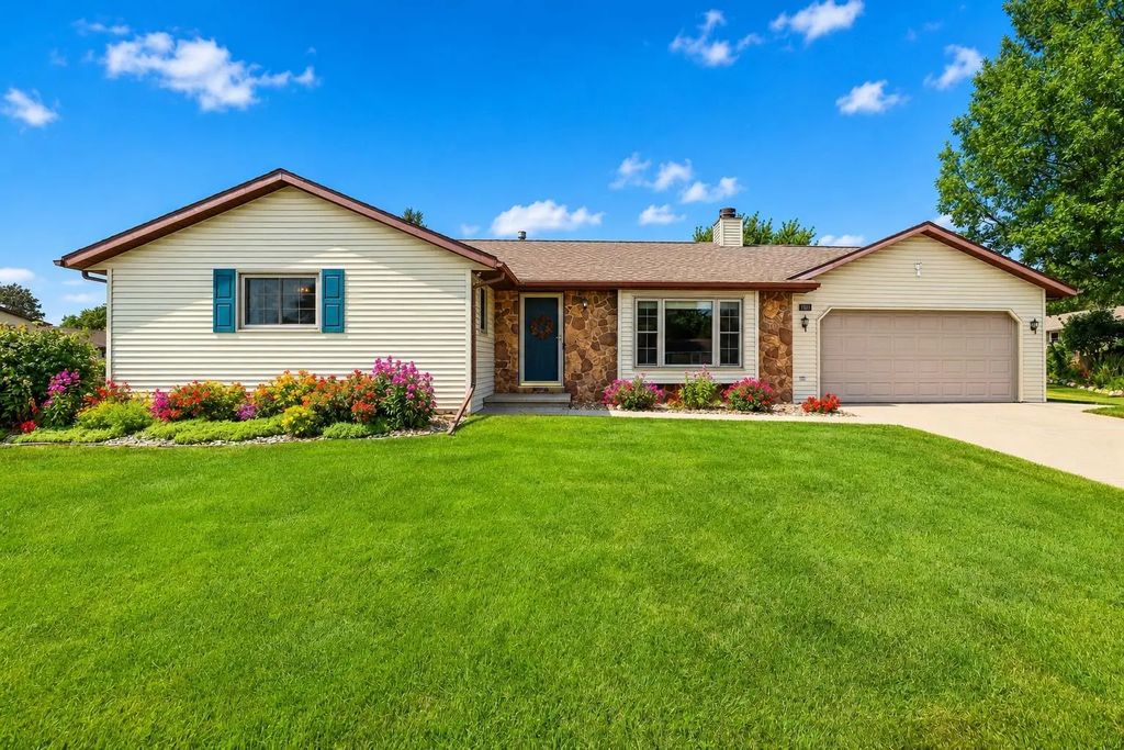 1841 Baltic Circle, GREEN BAY
