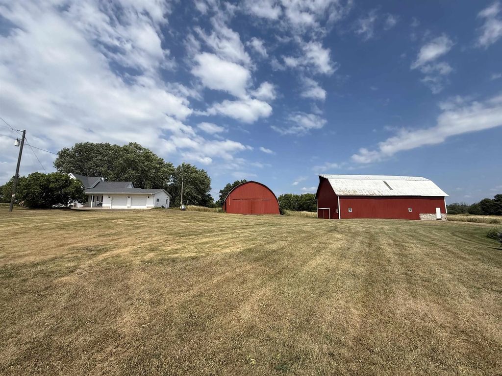 N14386 Townline Road, FAIRCHILD