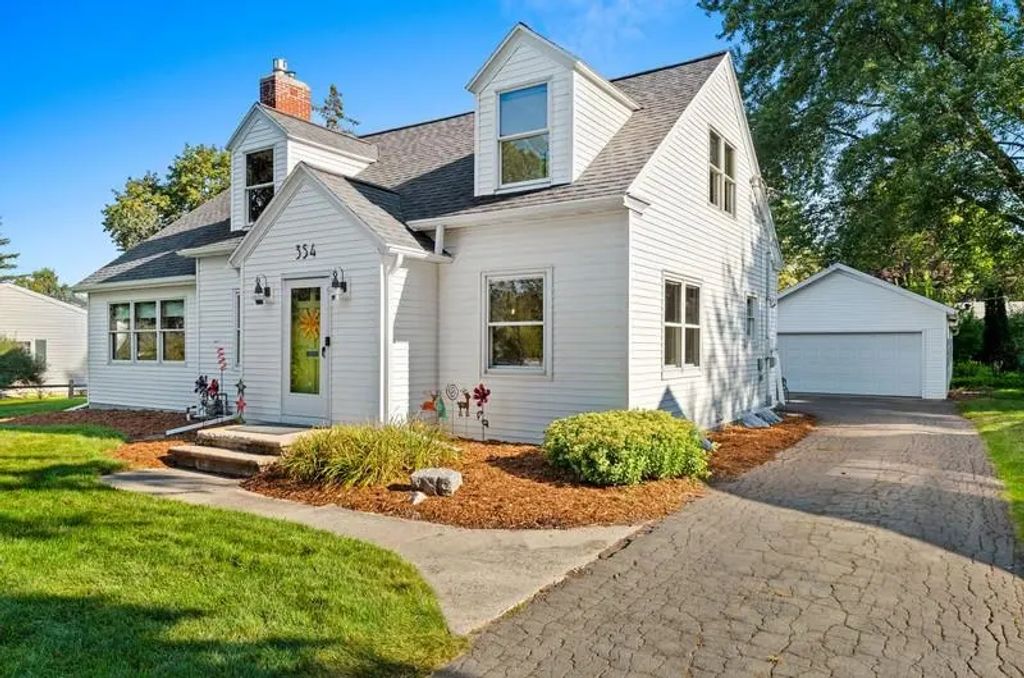 354 Lazarre Avenue, GREEN BAY