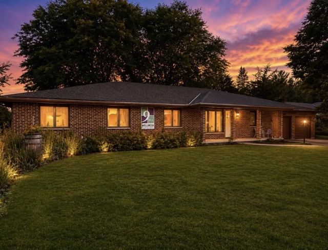 2330 Meadow Park Drive, GREEN BAY