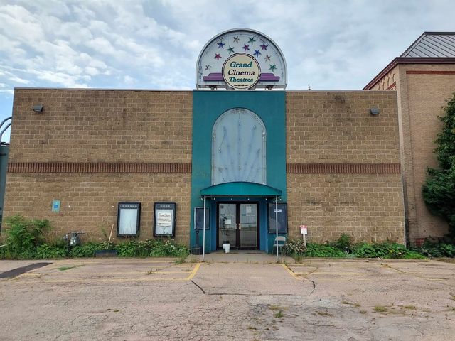 208 Wolf River Plaza, NEW LONDON