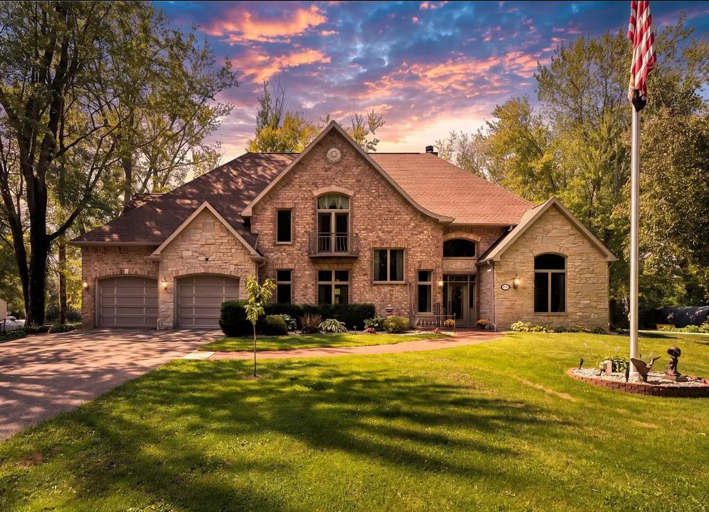 N3877 Betty Drive, HORTONVILLE