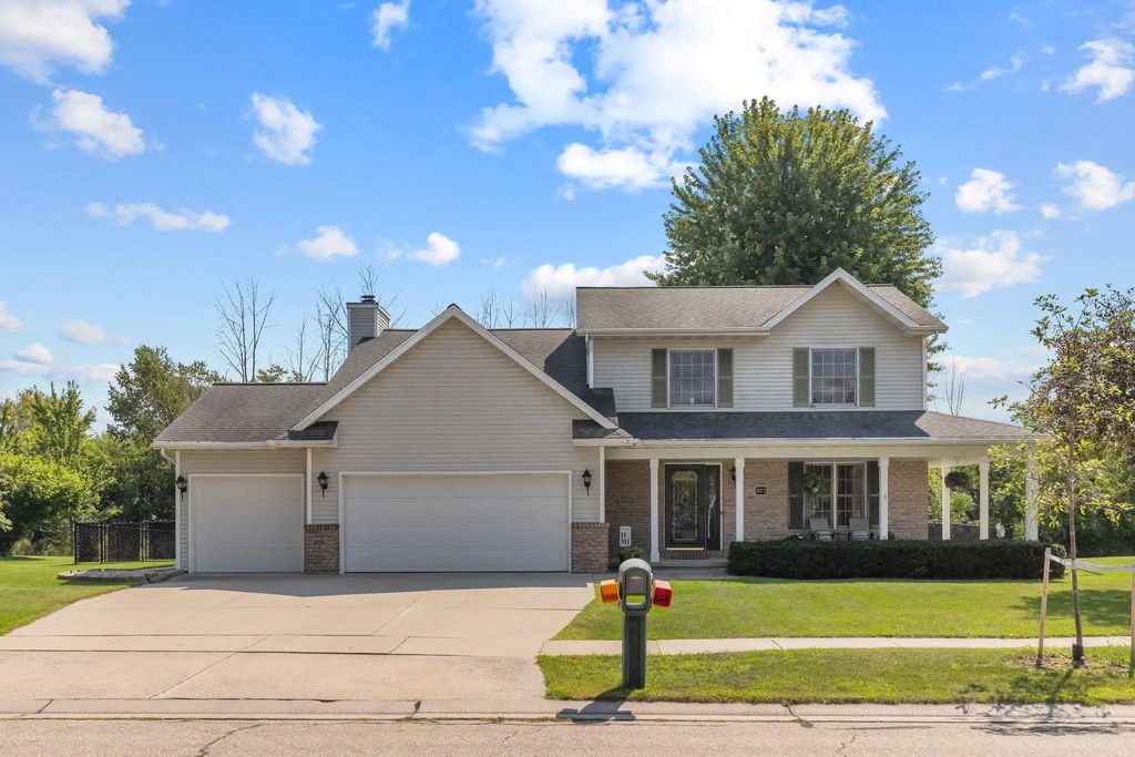 972 Honeysuckle Lane, FOND DU LAC