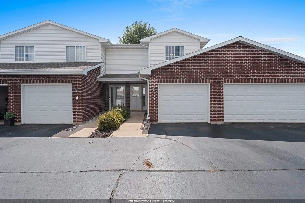 1903 Riverside Drive E, SUAMICO