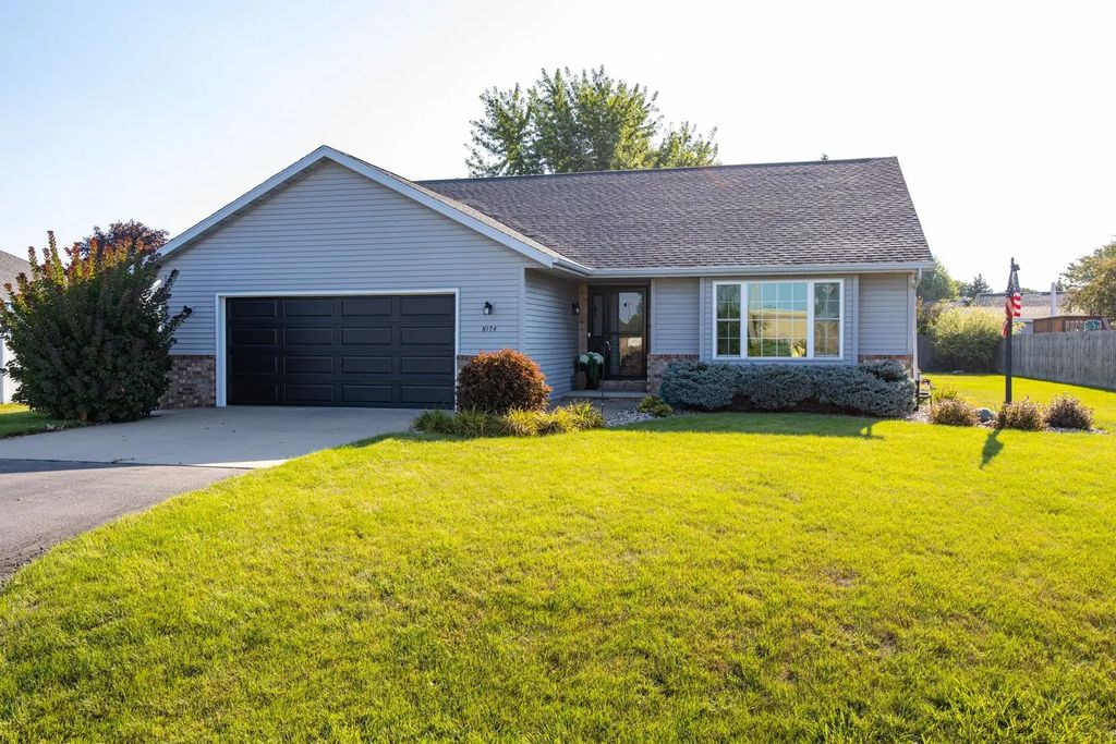 N174 Pinecrest Boulevard, APPLETON