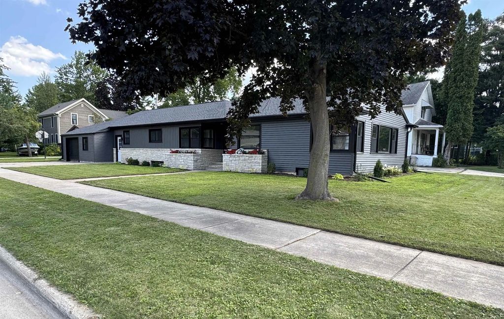 316 W 4th Street, SHAWANO