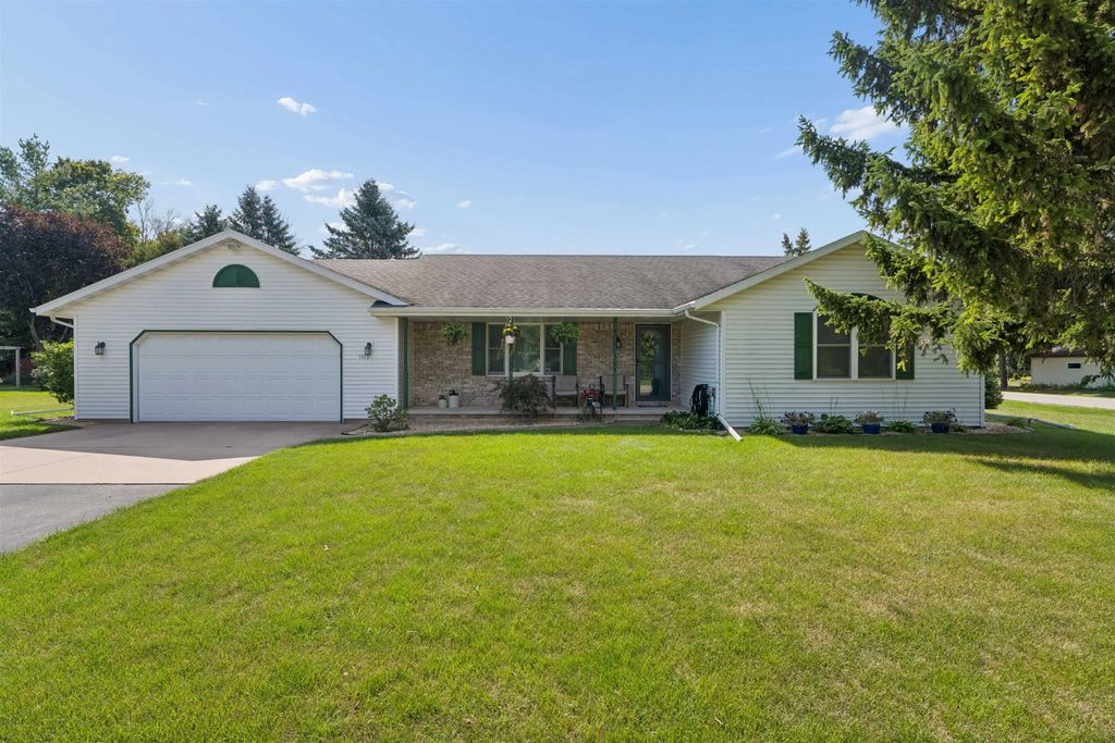 W7013 Plank Road, APPLETON