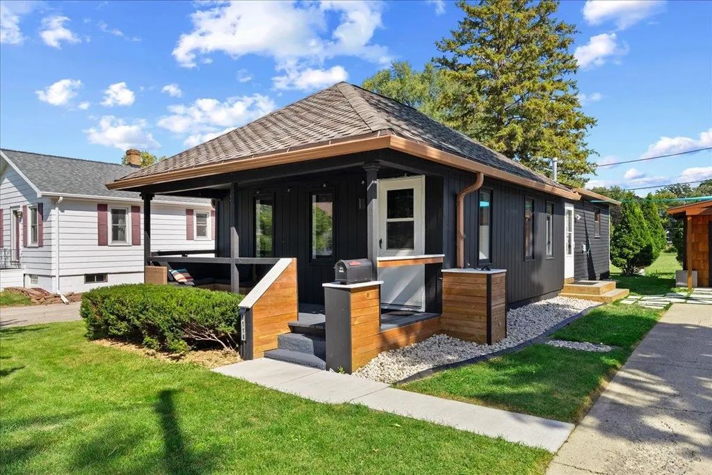 1116 Lyndon Street, GREEN BAY