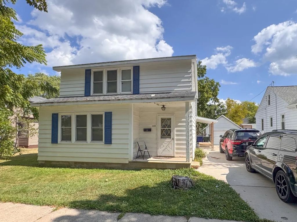 608 N Huron Street, DE PERE