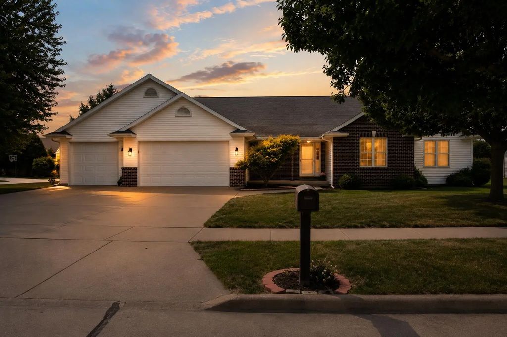 4801 N Benview Court, APPLETON