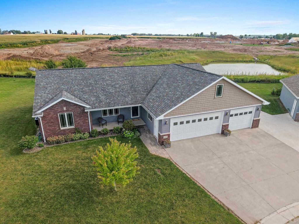 1028 Maple Vista Court, SEYMOUR