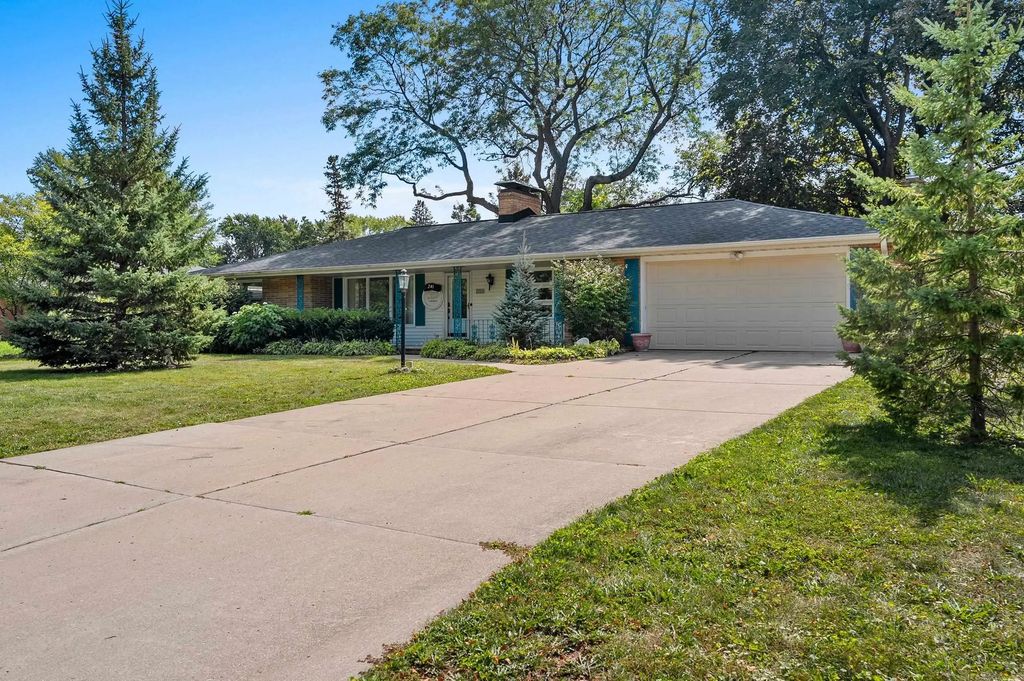 241 St Marys Boulevard, GREEN BAY