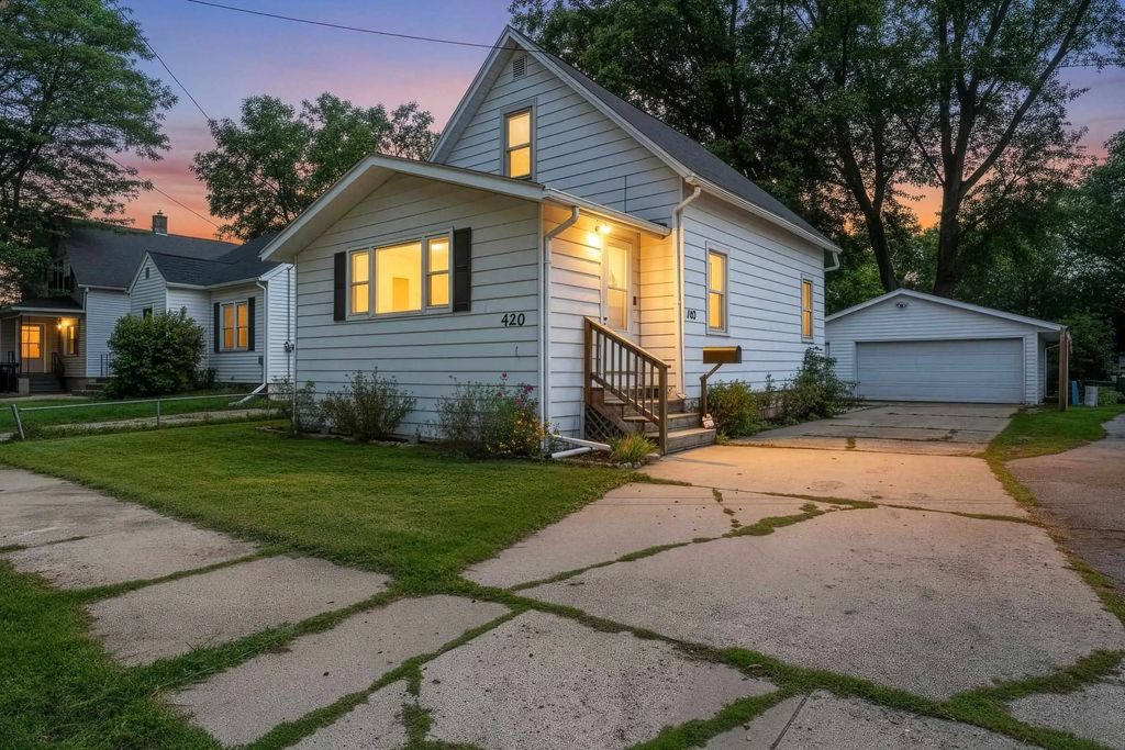 420 Northern Avenue, GREEN BAY