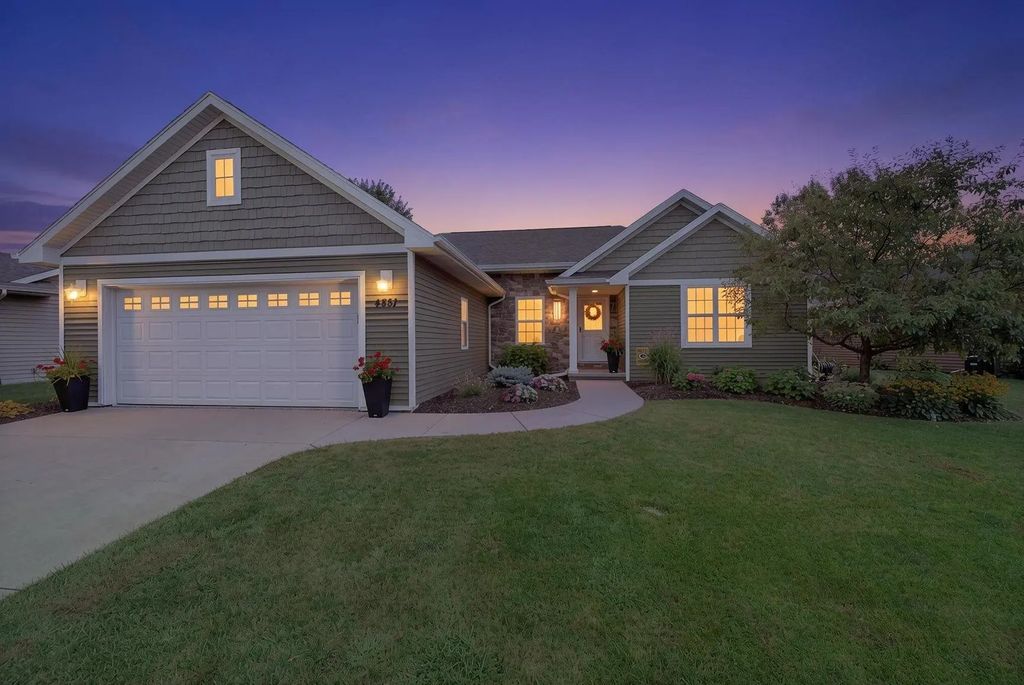 4851 Isabella Circle, ONEIDA