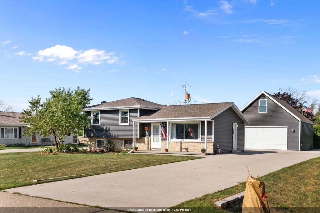1158 Loretta Avenue, MENASHA