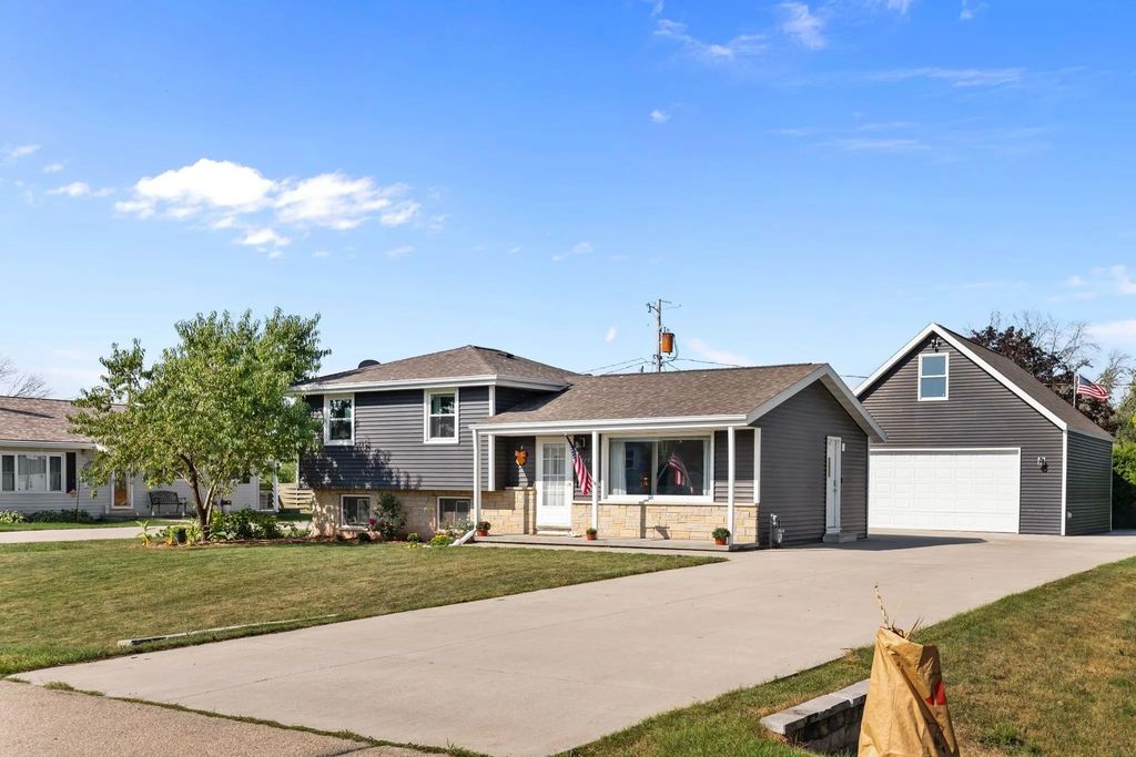 1158 Loretta Avenue, MENASHA