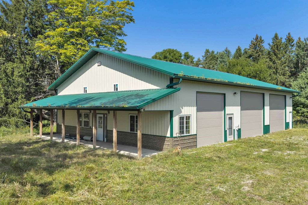 W2522 Beech Drive, BONDUEL