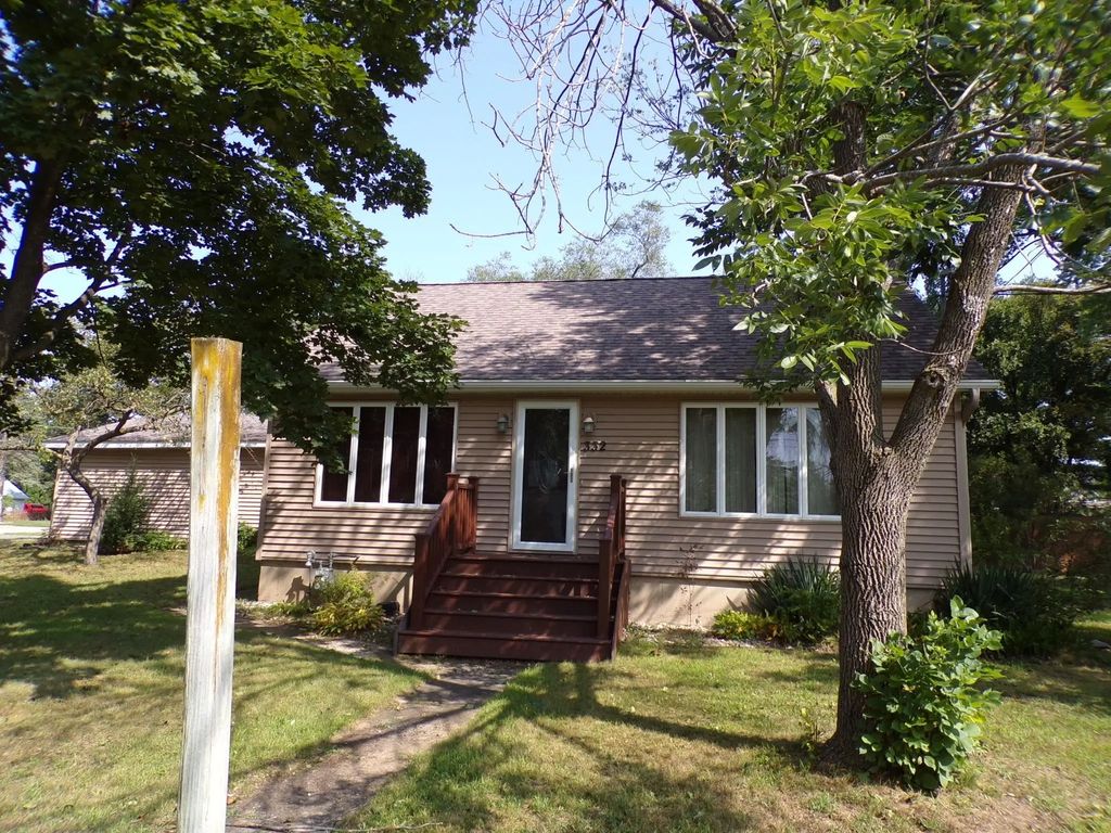 332 W Madison Street, WAUTOMA
