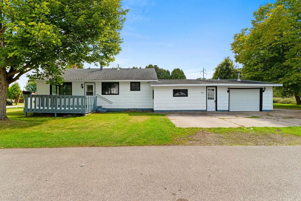 1203 36th Avenue, MENOMINEE