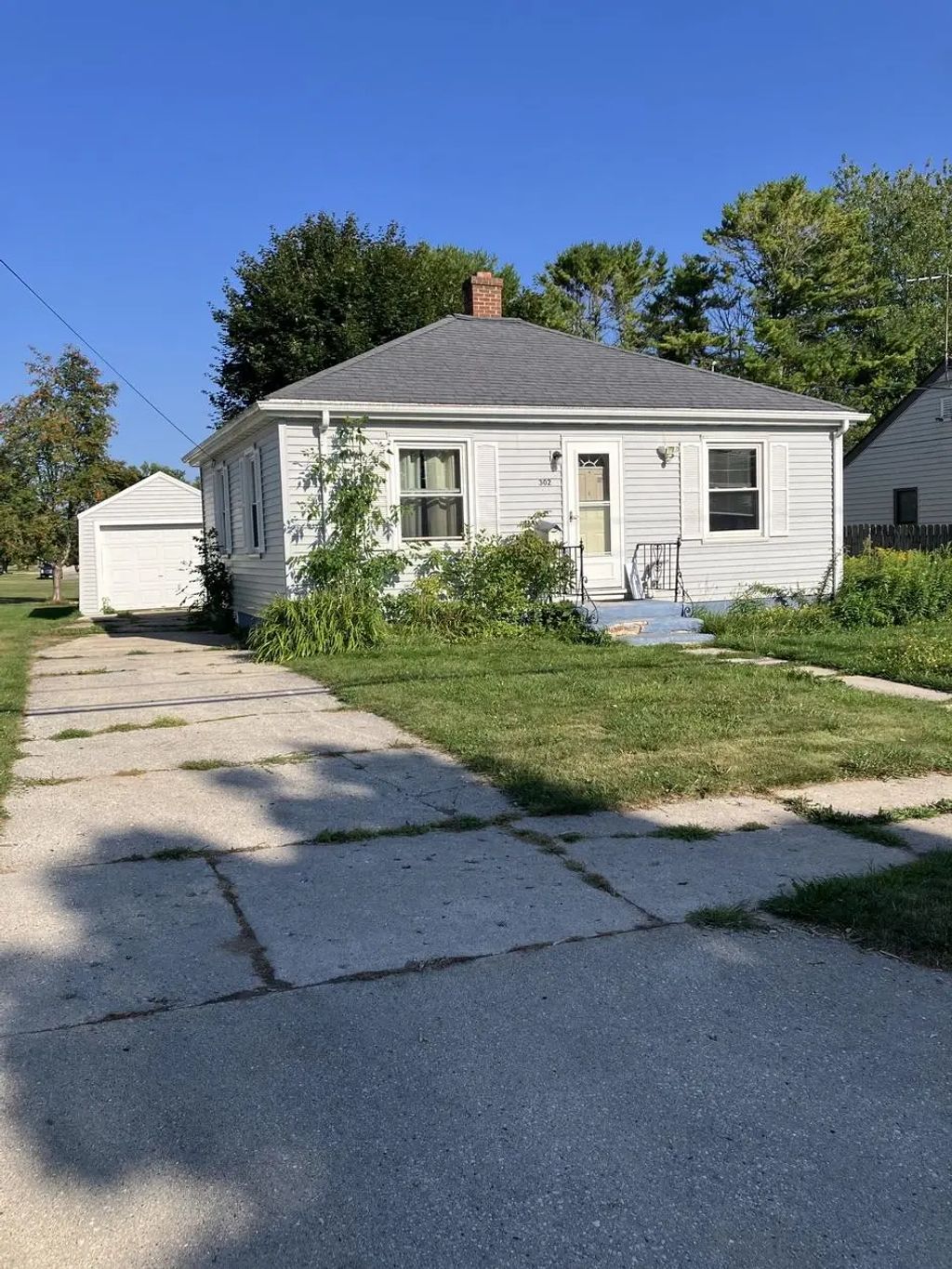 302 Church Street, ALGOMA