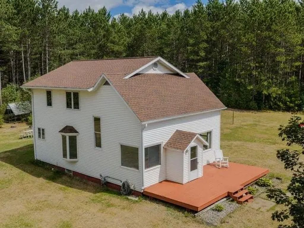 W3704 Myers Road, TOMAHAWK