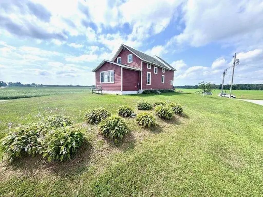 N8653 Grandy Road, Black Creek