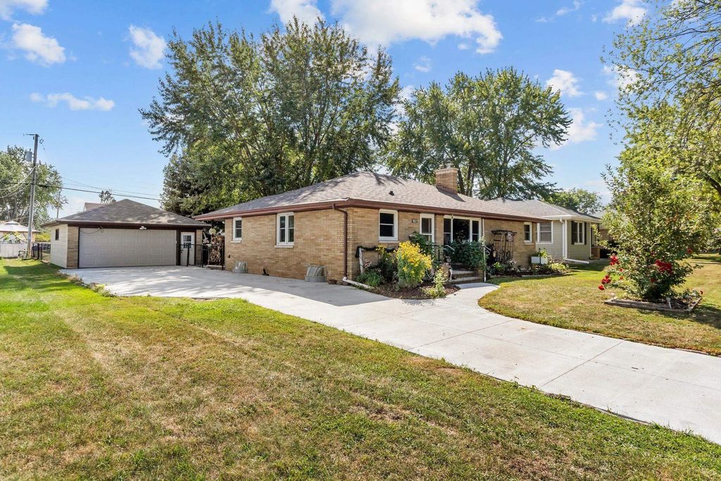 807 W Parkway Boulevard, APPLETON