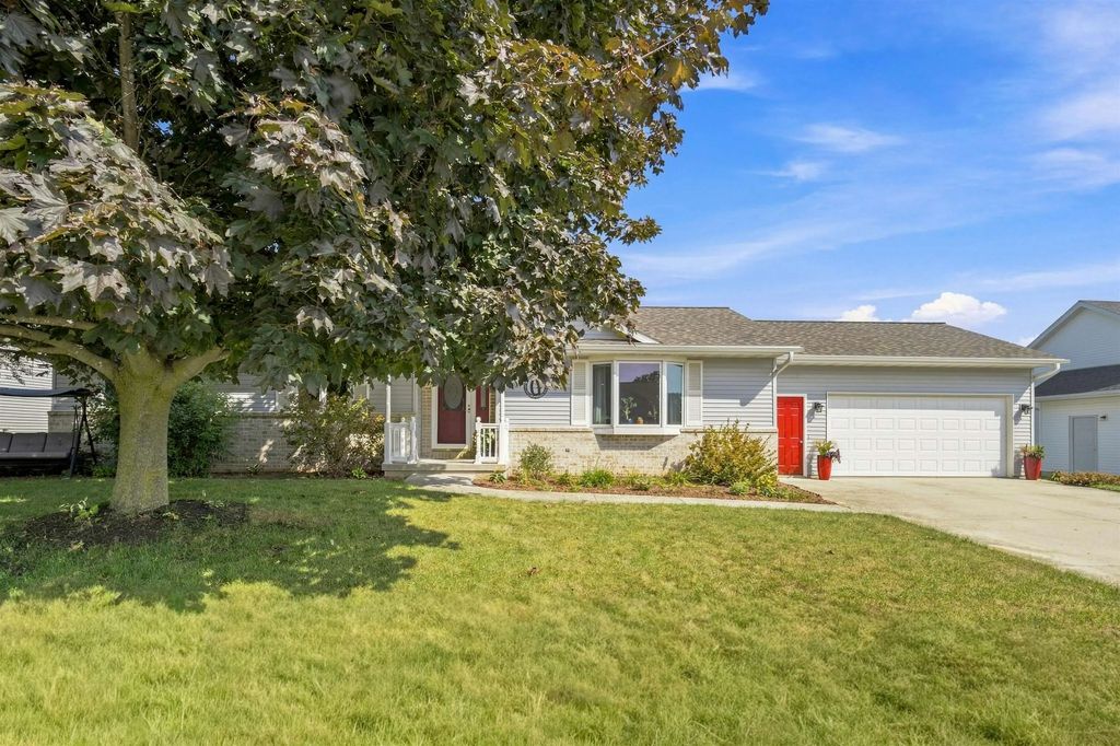 4922 Remiker Lane, MANITOWOC