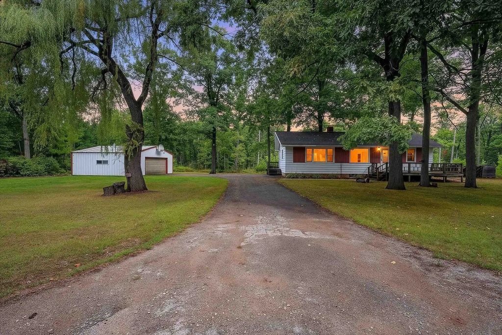 W7294 County Rd Z, PEMBINE