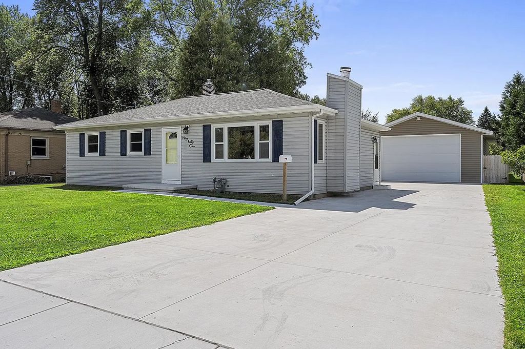 931 Coppens Road, GREEN BAY