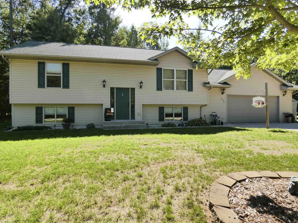 1333 Kloppman Street, CRIVITZ