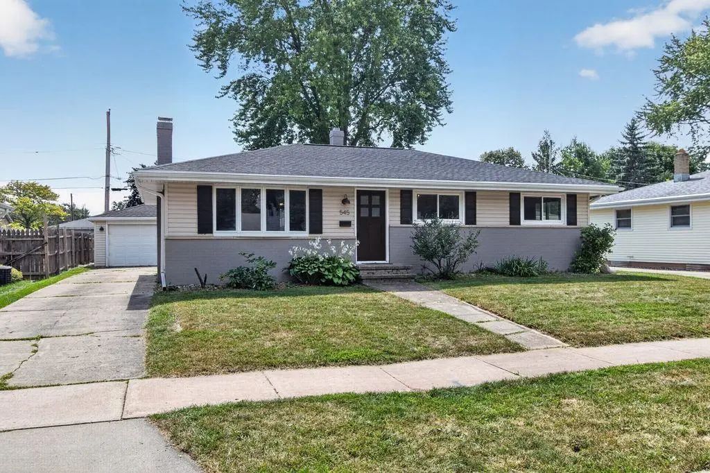 545 E Coolidge Avenue, APPLETON