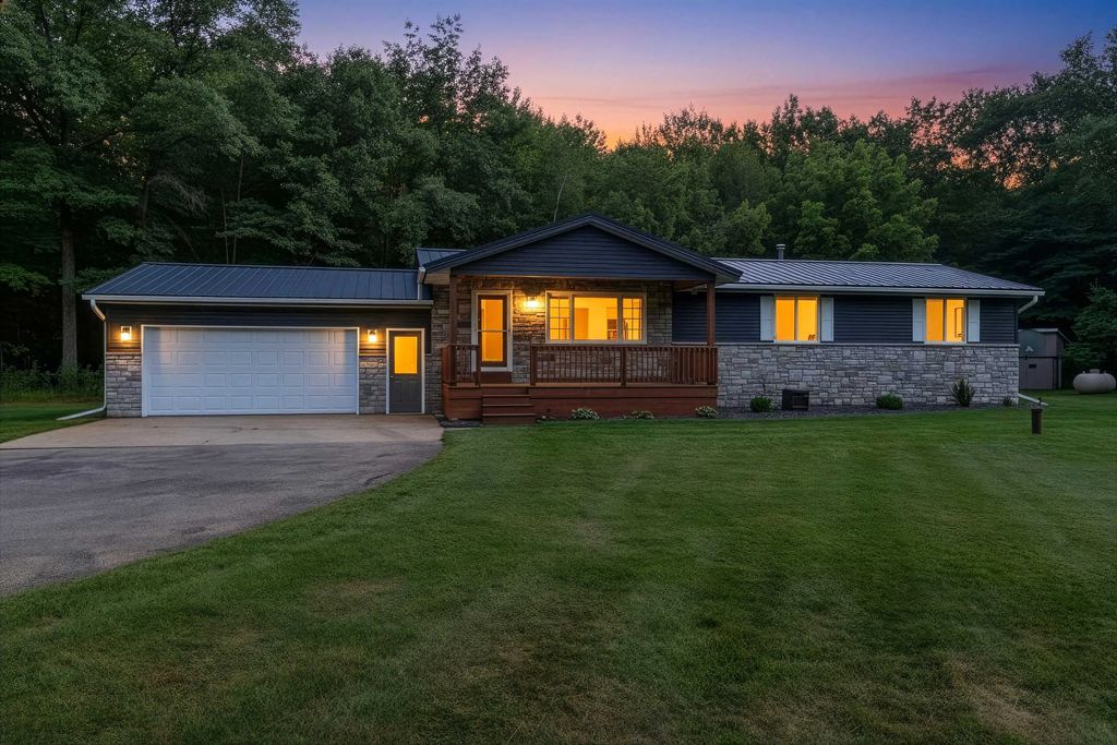 W1855 Krause Road, MARINETTE