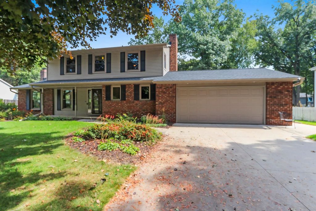2697 Indian Hill Drive, GREEN BAY