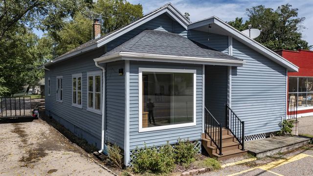N2745 Hwy Qq, WAUPACA